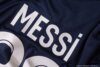 VIDEO: Pitch invader ødelægger Messi angreb med PSG